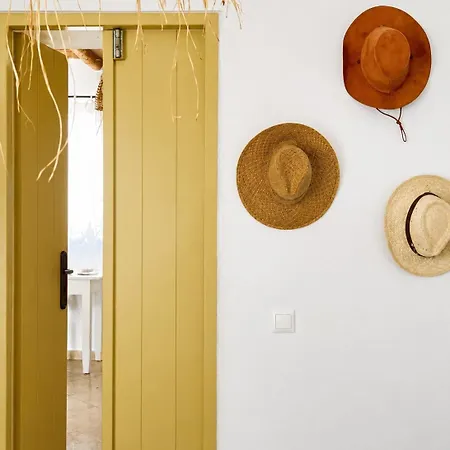 아파트 Lemonia House