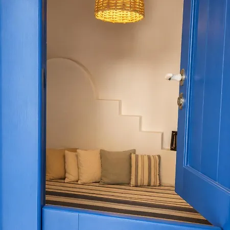 Lemonia House *